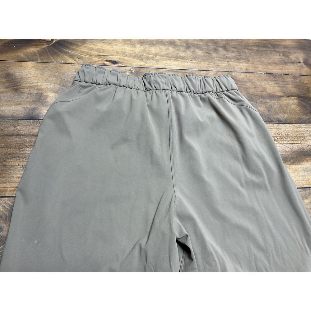 Lululemon Stretch High Rise Jogger Luxtreme Classic Fit Size 12 Tan - Picture 5 of 9